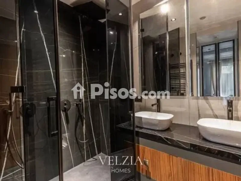 Vannitoad - Luxury Flat with Balcony in Salamanca, Madrid