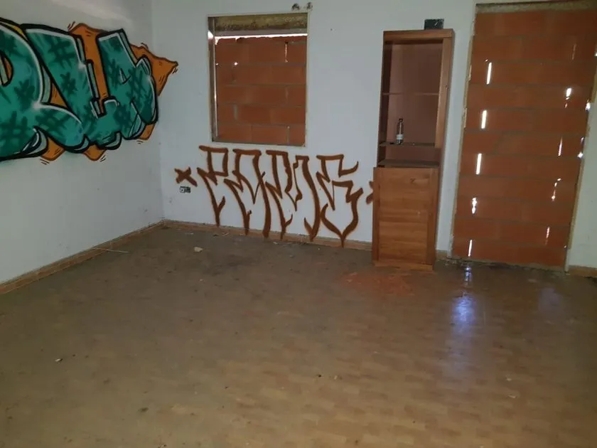 Toad - Restaurant for Renovation in Santibáñez el Alto