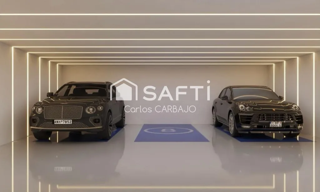 Garage - Luxury Flat with High Luminosity in León