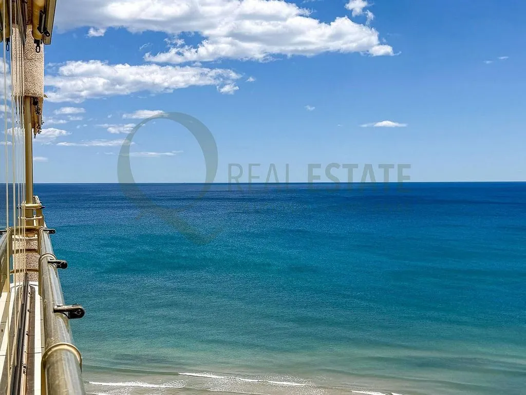 Rõdu - Apartment with Sea View and Pool in El Campello