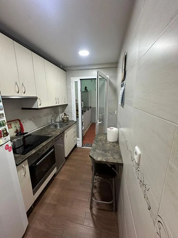 Köök - Modernised Flat with Patio in San Isidro