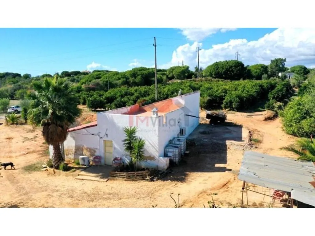 Vue aérienne - Approved Project Land with Beach Proximity in Quarteira