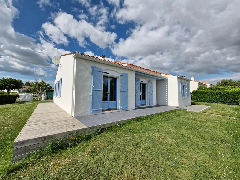 Exterior - Charming House with Garden in Le Fenouiller