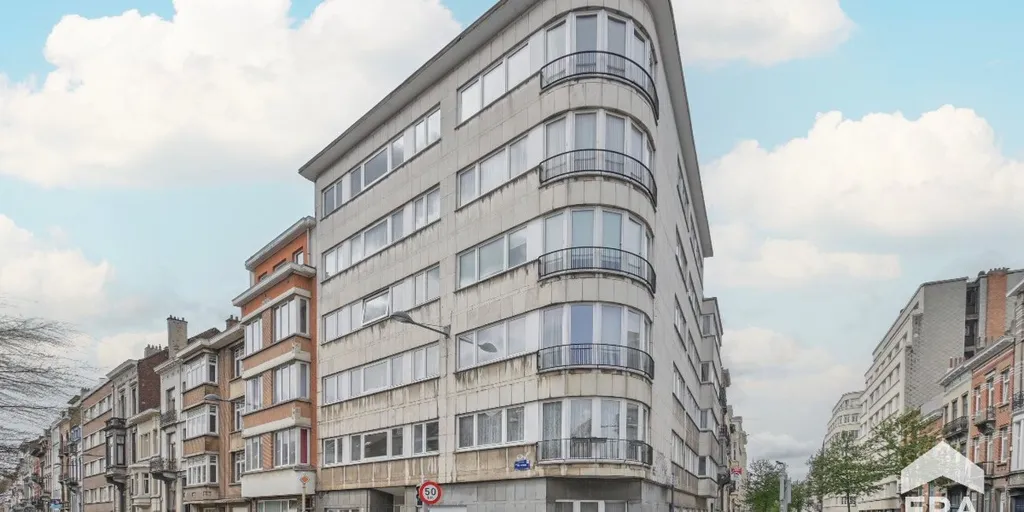 Välivaade - Studio with Balcony in Elsene