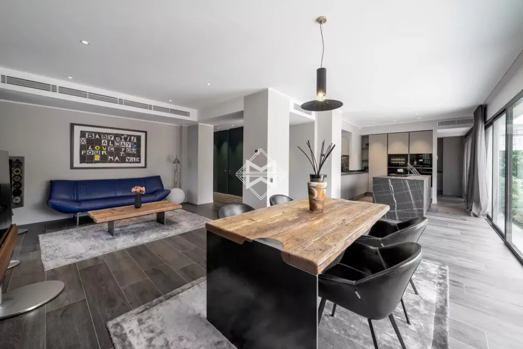 Dining Room - Renovated Penthouse with Panoramic View in Cannes