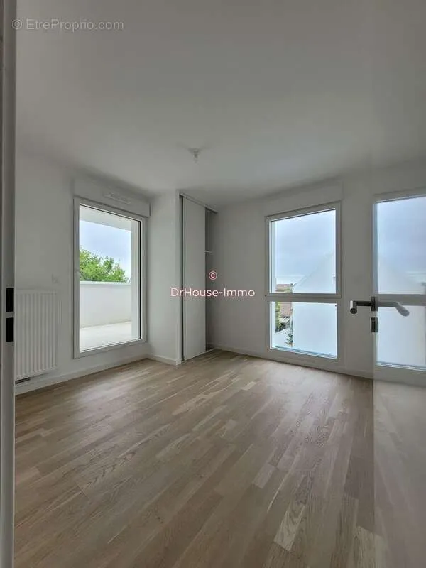 Toad - Duplex Apartment with Garden in Pessac