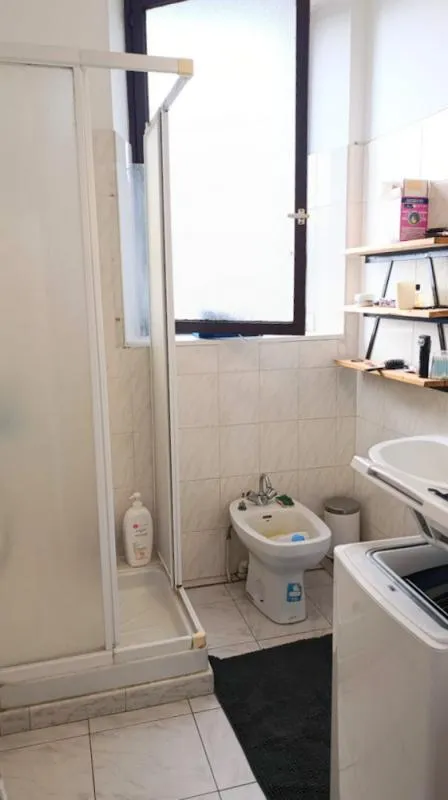 Bathrooms - 2-Bed Apartment with South Orientation in Saint-Jory
