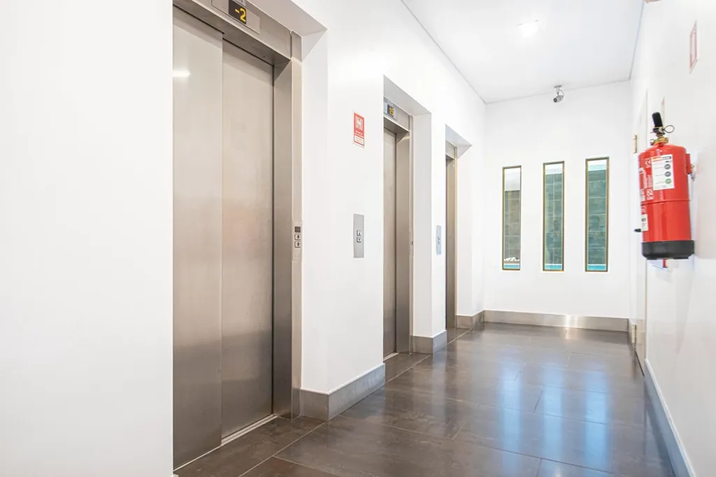 Entrée - 4 Bedroom Apartment with Pool in Alvalade, Lisbon