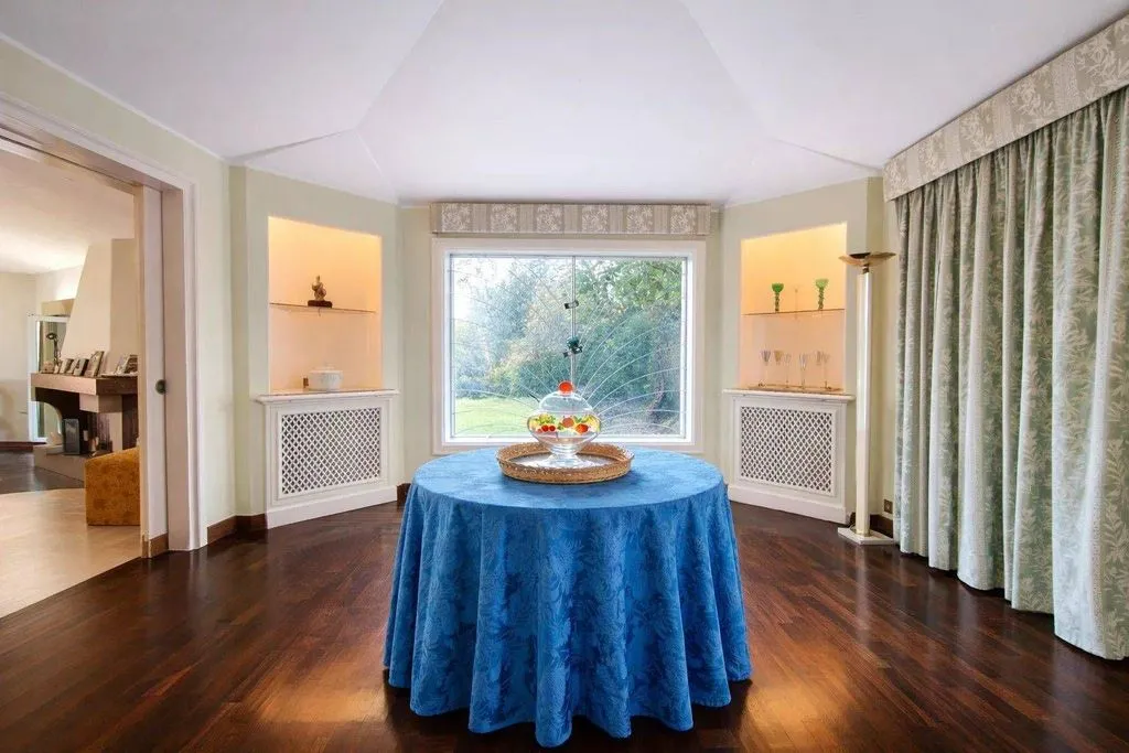 Söögituba - Luxury Villa with Panoramic Views in Colleromano, Rome
