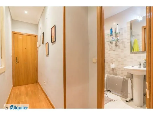 Bagni - 2-Bedroom Apartment in Central Madrid