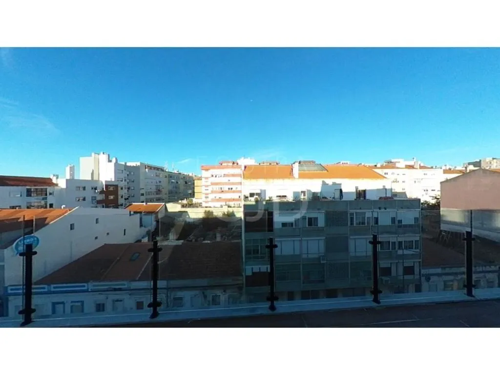 Rõdu - Modern Apartment with River View in Barreiro