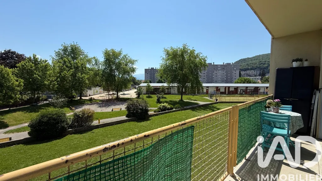 Balcon - Appartement avec balcon et parking à Fontaine