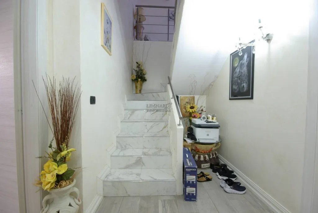 Pièces - Contemporary Villa with Garden in San Giustino