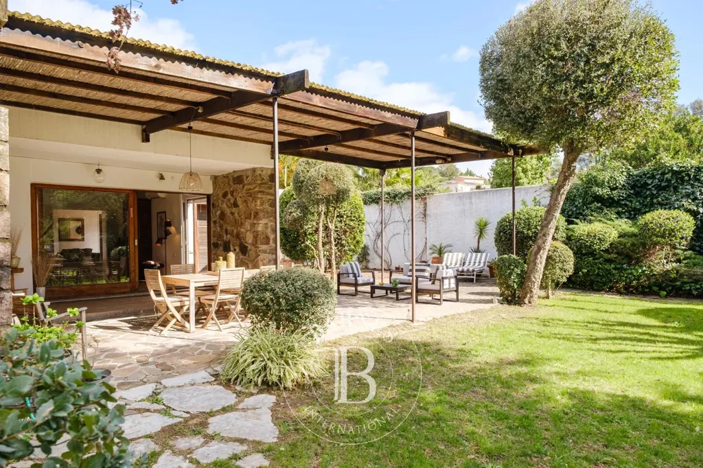 Terrasse - Villa contemporaine proche des plages à Grimaud