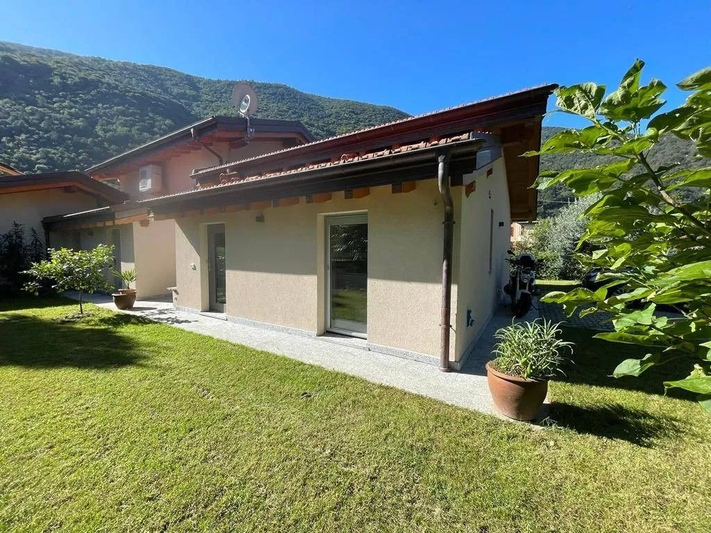 Jardin - Luxury Villa with Private Garden in Cannobio
