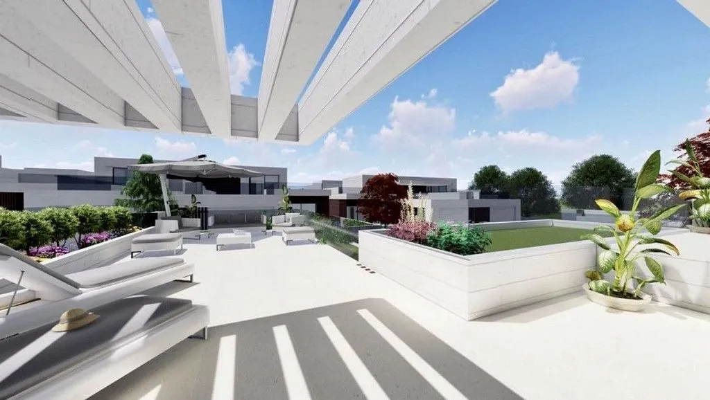 New Chalet with Pool in La Cárcaba