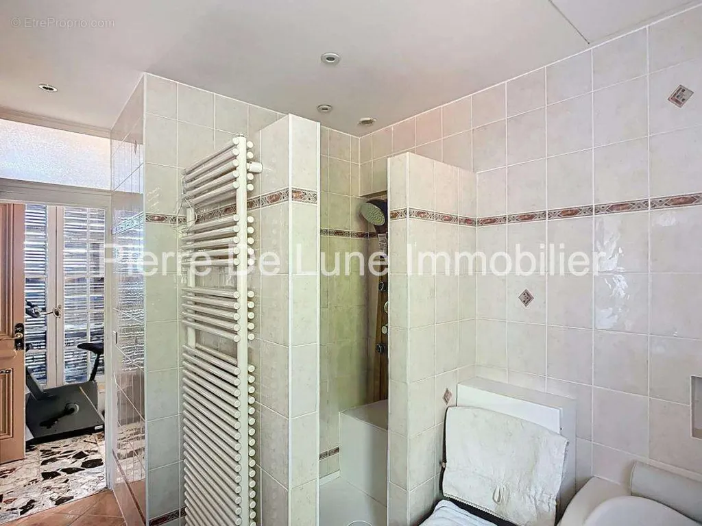 Bagni - Character House with Panoramic View in Caluire-et-Cuire