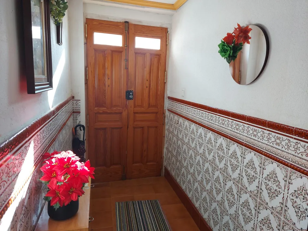 Esik - Charmful Chalet with Terrace in San Basilio