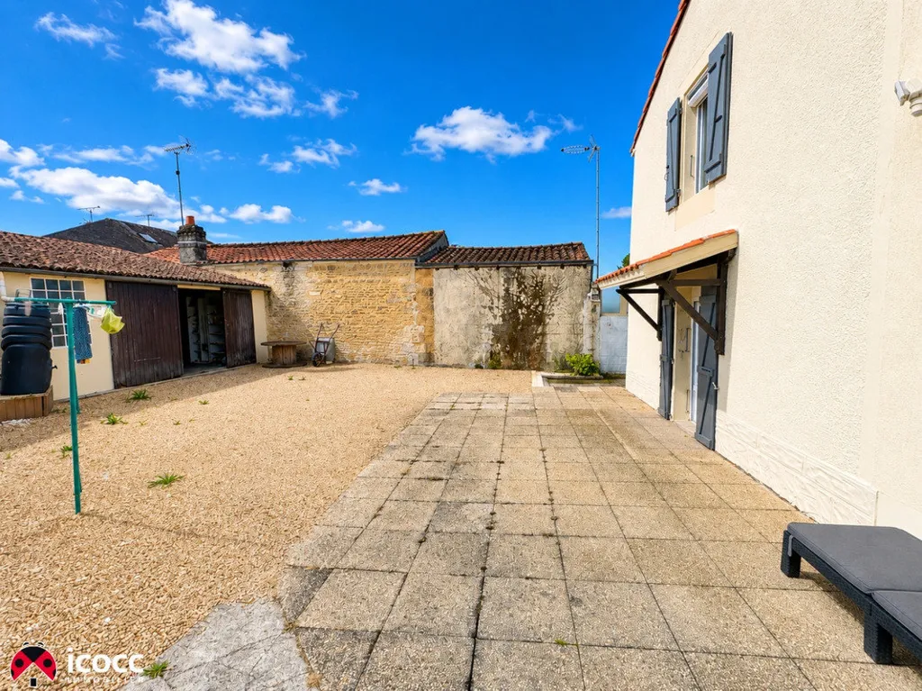 Jardin - Maison de Ville avec Cour à Luçon