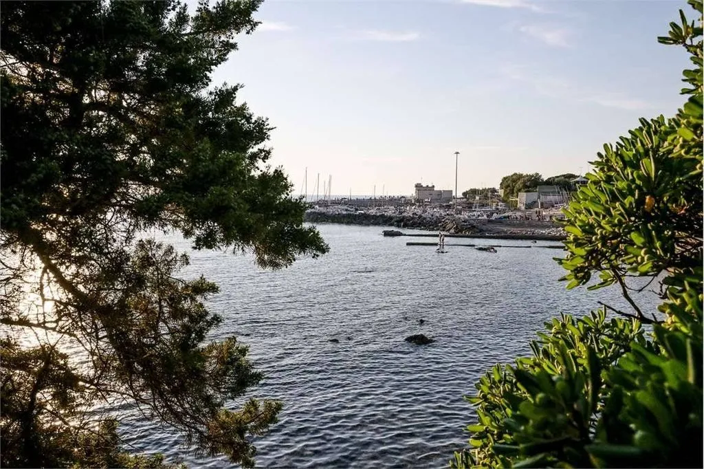 Luxury Flat with Sea View in Leghorn