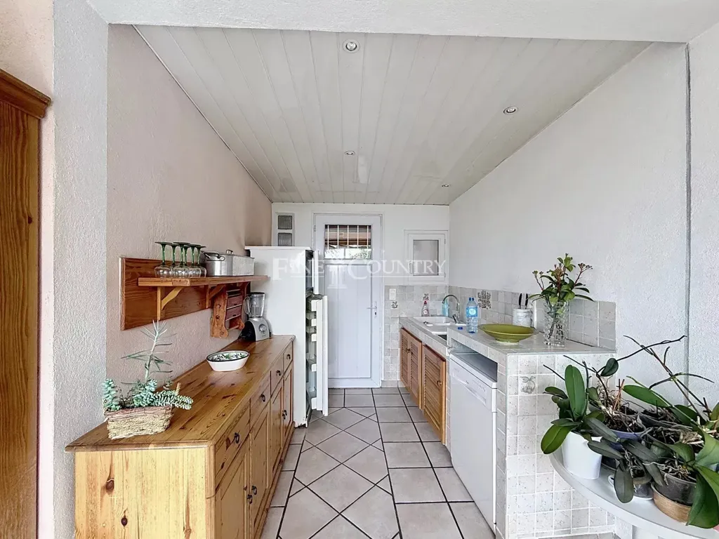 Köök - 1930s Townhouse with Garden in Cannes
