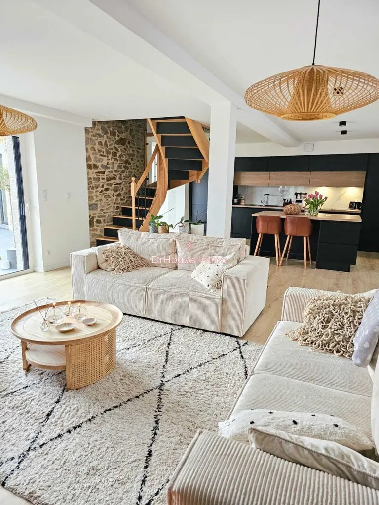 Living Room - City Centre House with Terrace in Plerguer