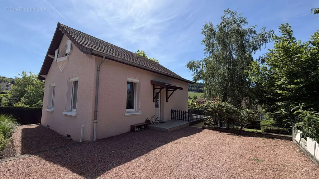 Maison 6 pièces à Thizy