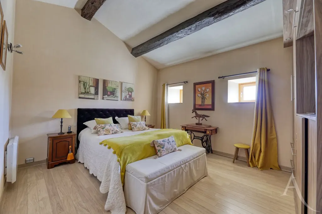 Magamistoad - Rustic Stone Farmhouse with Paddock in Montaigu-Vendée