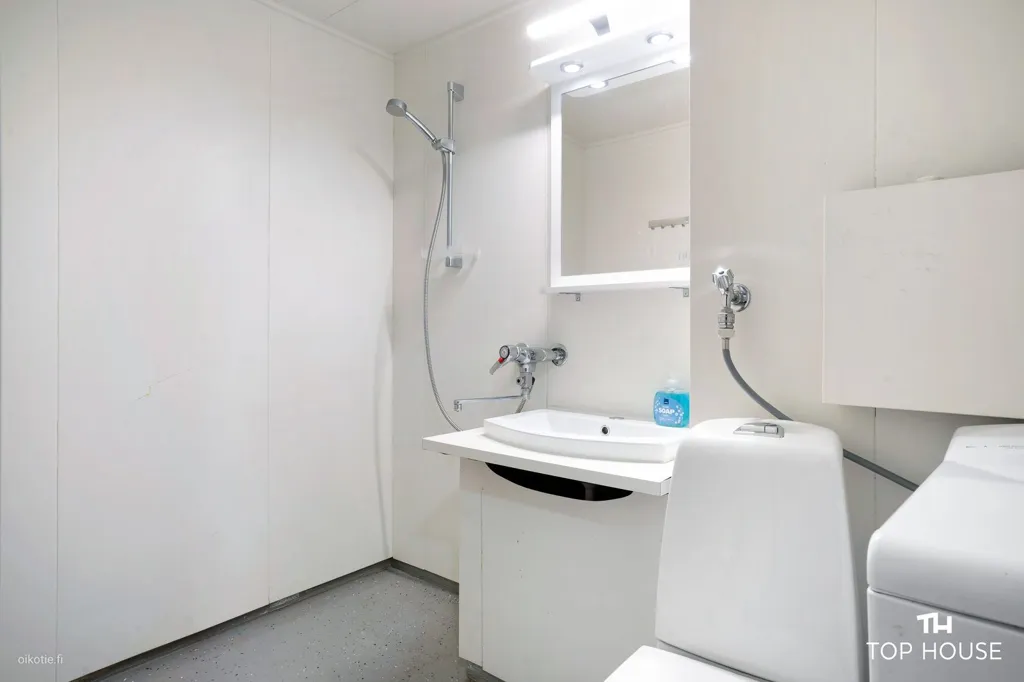 Bagni - Bright Studio with View in Järvenpää