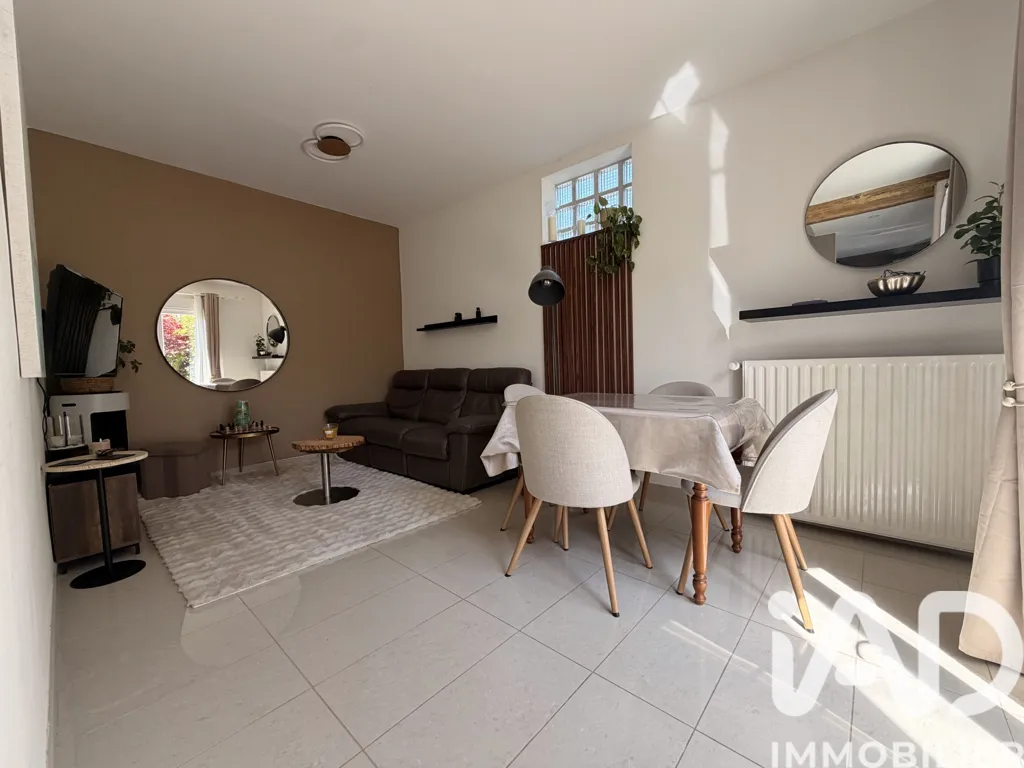 Sala da pranzo - City House with Garden in Chambly