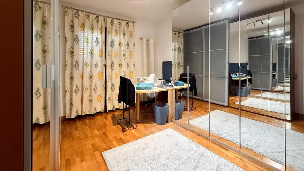closet_dressing