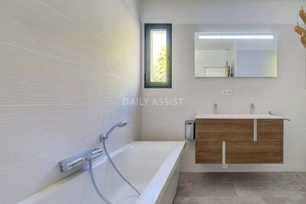 Vannitoad - Luxury Villa with Pool in Saint-Marc-Jaumegarde