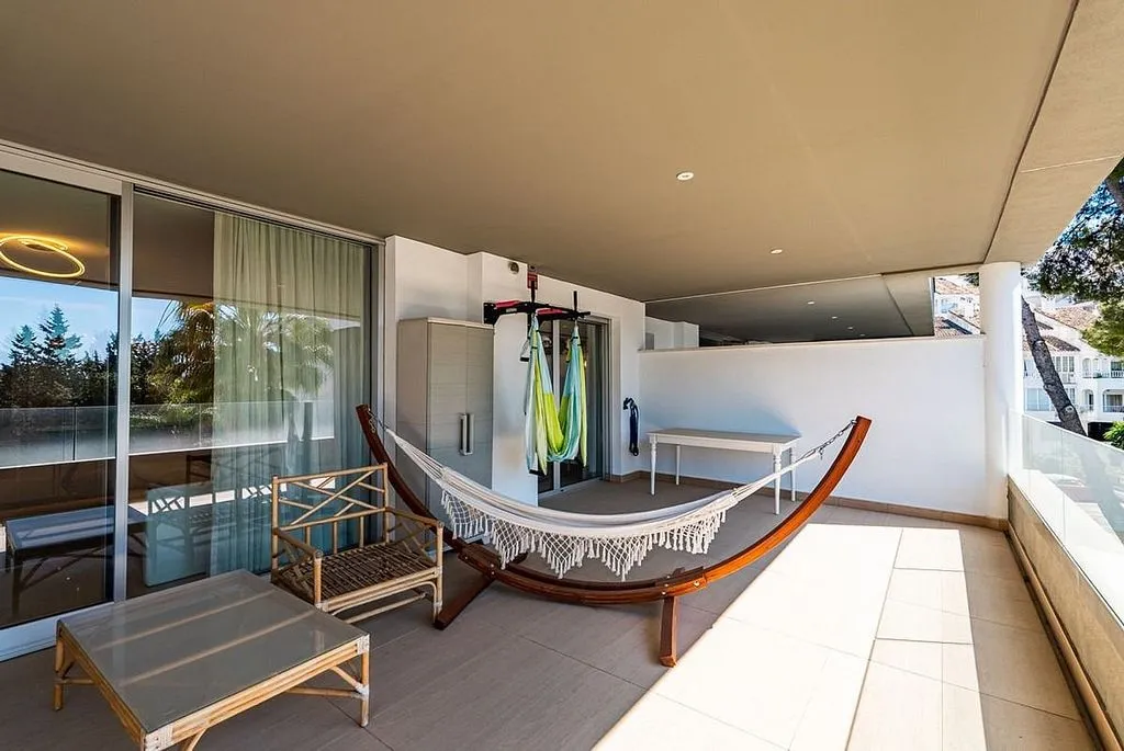 Terrasse - T2 Apartment with Pool in Nueva Andalucía Centre
