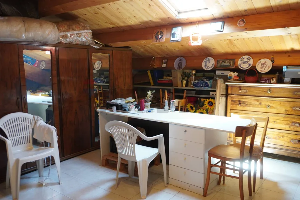 Pièces - Apartment with Two Terraces in Fabriano