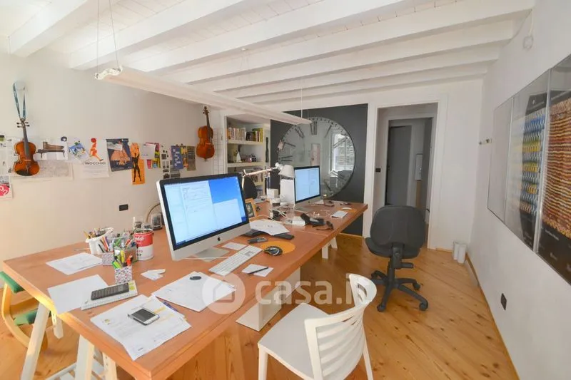 Bureau - Rustic House with Private Garden in Spilimbergo