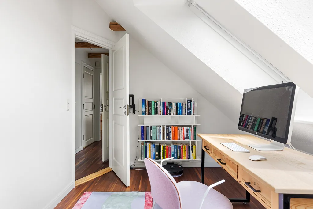 Studio - Charming Penthouse with Views in Mølleengen