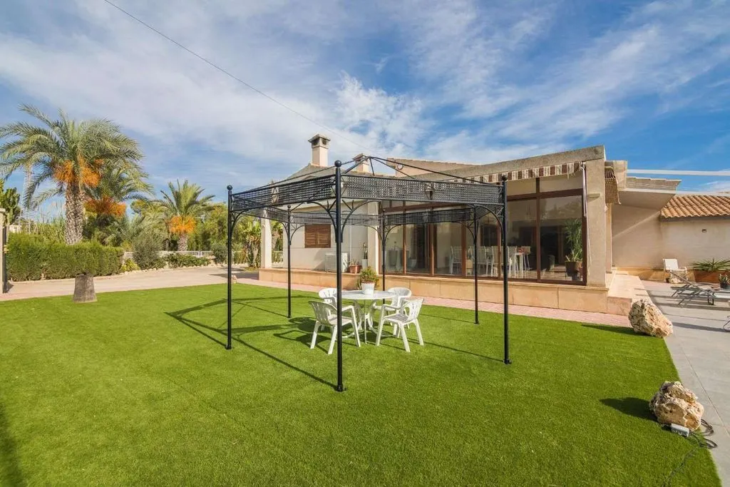Jardin - Luxury Villa with Pool in Elche