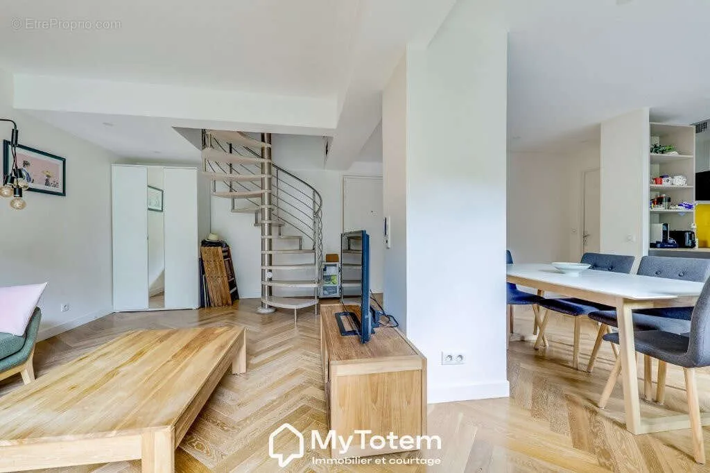 Elutuba - Duplex with Garden on Île Saint-Germain