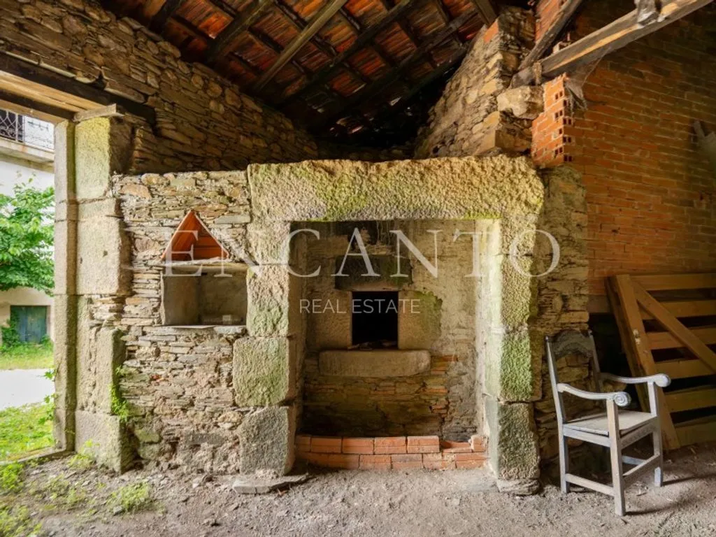 Toad - Historic Riverside Manor in Arganil