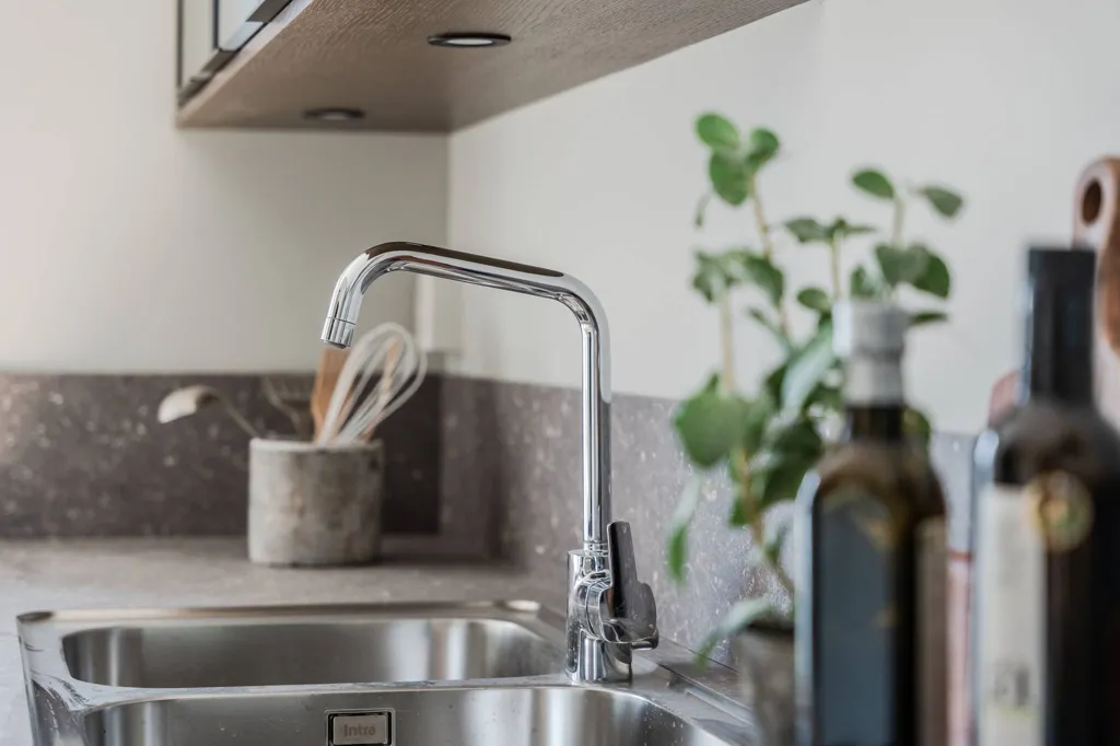 Cucina - Modern Flat with West-Facing Balcony in Majorna