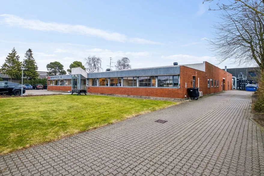 Välivaade - Office and Warehouse with E45 Access in Horsens