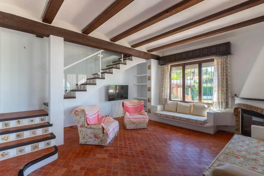 Séjour - Mediterranean Villa with Pool in Pla del Mar
