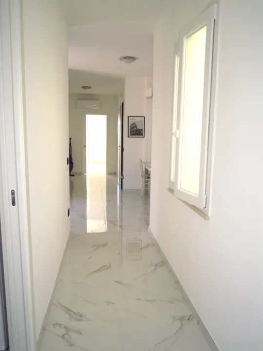 Esik - Rented Room with Panoramic View in Central Rome