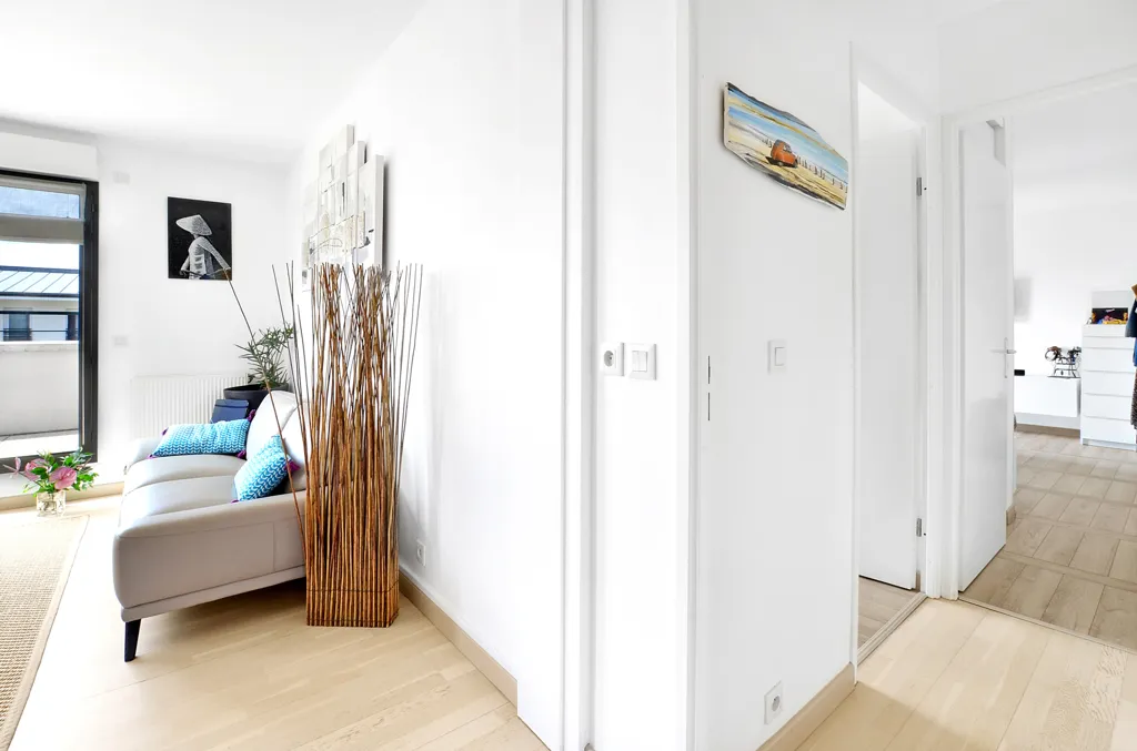 Entrée - Appartement Familial avec Terrasses à Ermont