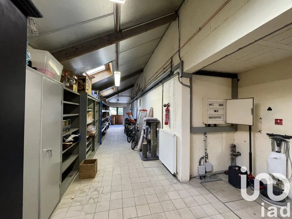 Pesuköök - House with Commercial Space in Berchères-sur-Vesgre