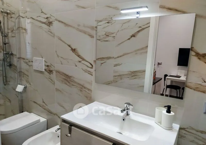 Salles de bain - Fully Furnished Flat in Central Catania