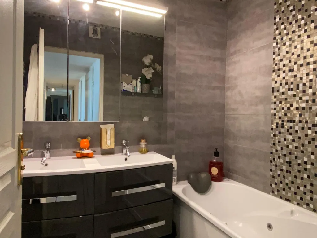 Appartement 5 pièces à Marseille