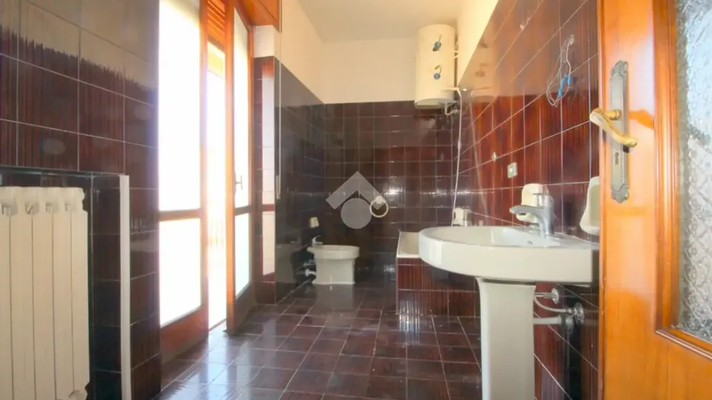 Vannitoad - Three-Bedroom Apartment with Panoramic Balcony in Lucera