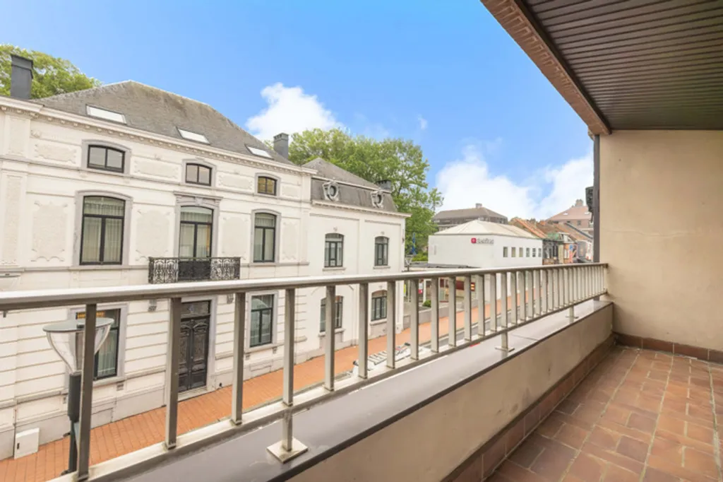 Balcon - Appartement Rénové avec Terrasse à Waterloo