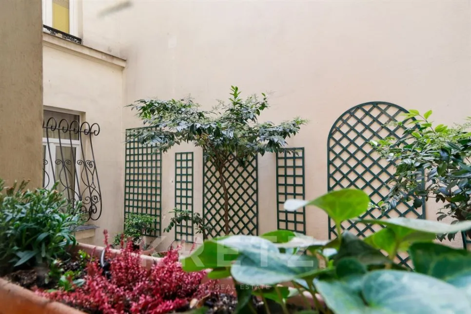 Aed - Top Floor Flat with Terrace in Saint-Germain-des-Prés